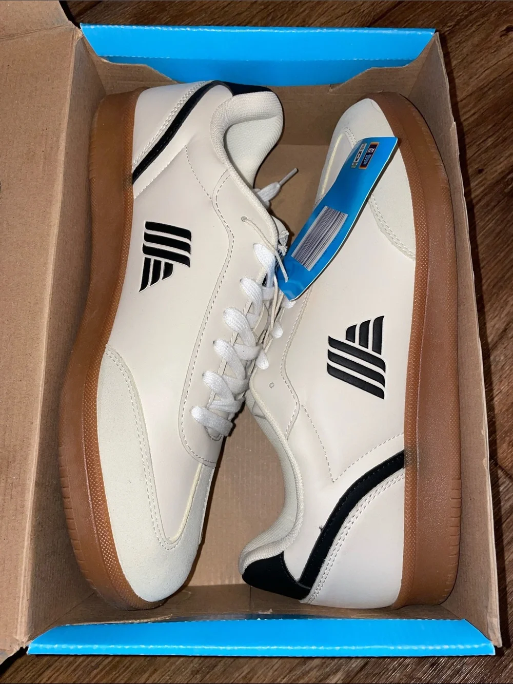 ALDI GEAR Cream Sneaker with Black Logo Size 12